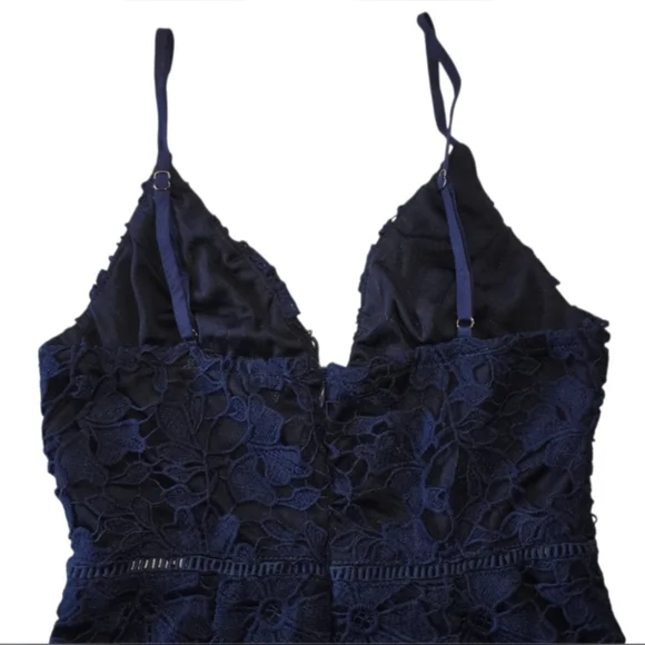 NWT Morning Mist Beautiful dark blue navy overlay lace dress women's size 10. - Picture 4 of 13
